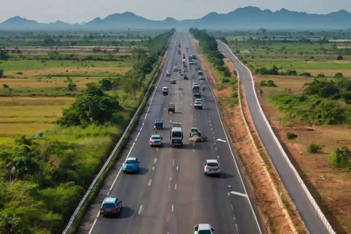 เช่ารถตู้ ขอนแก่น 16 Van rental with driver Khon Kaen 8