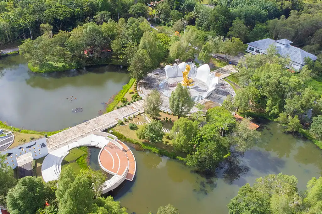 เช่ารถตู้ ตราด 17 พุทธมณฑล จังหวัดตราด